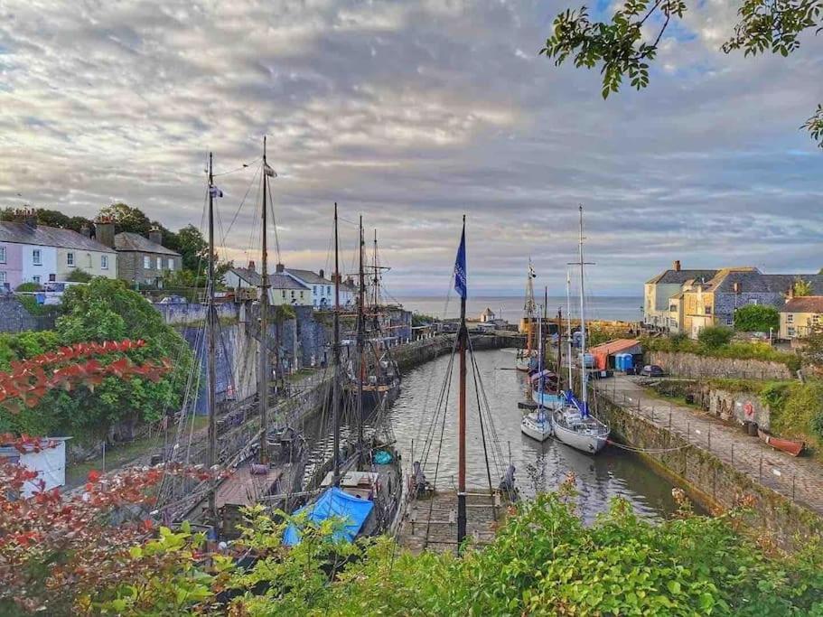 ホテル Stunning Yacht Sea Lion In Charlestown Harbour, Cornwall エクステリア 写真